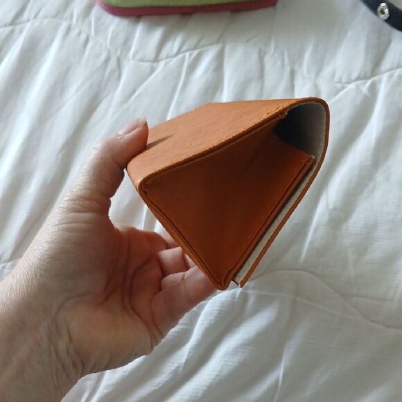 Tory Burch Orange Eyeglass Case - Picture 6 of 6